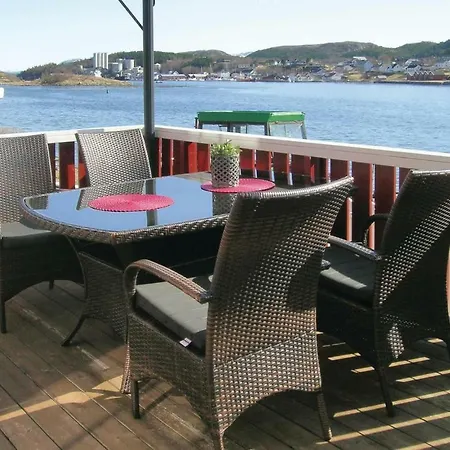 Two-bedroom Holiday In Lysoysundet بيت للعطل Lysøysund